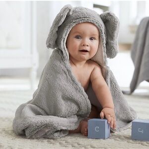 Pottery Barn Kids Elephant Faux Fur Hooded Baby Towel Gray Plush